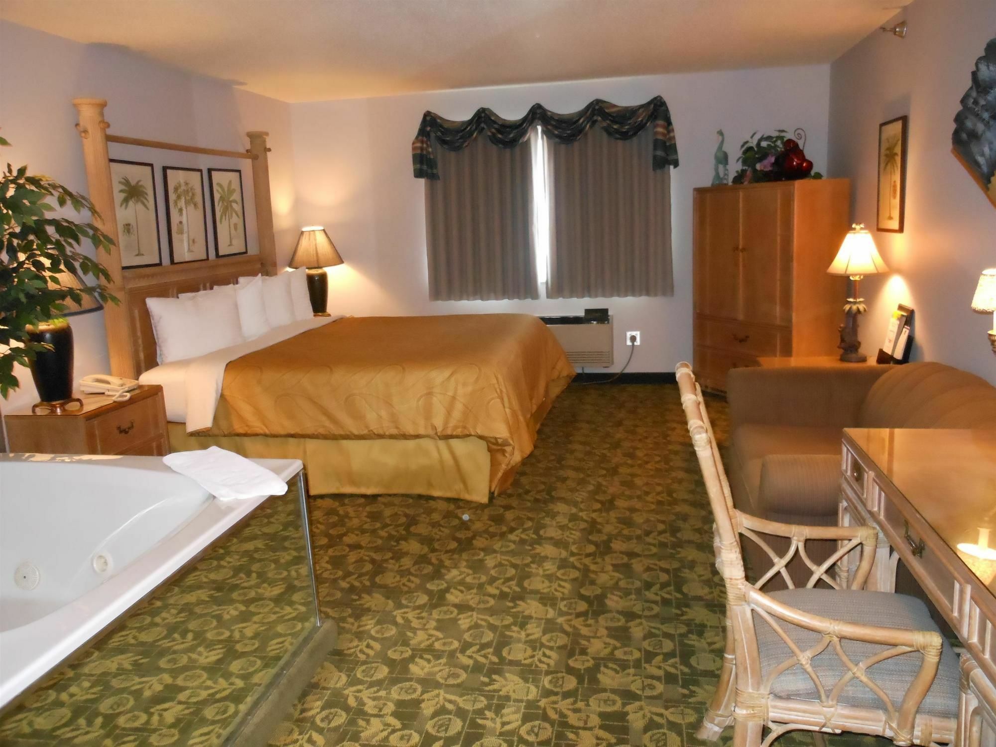 Quality Inn & Suites Red Wing Exterior photo